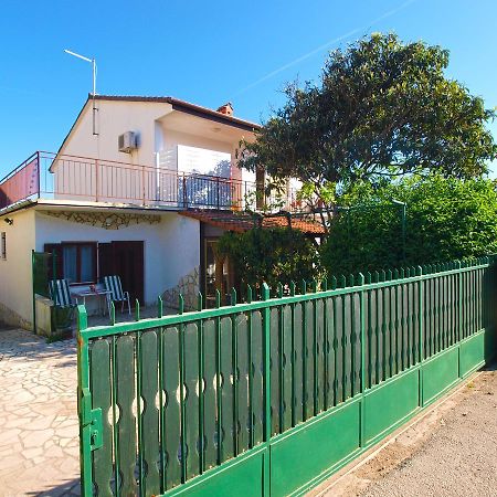 Apartments Luciano 1576 Liznjan Exterior photo